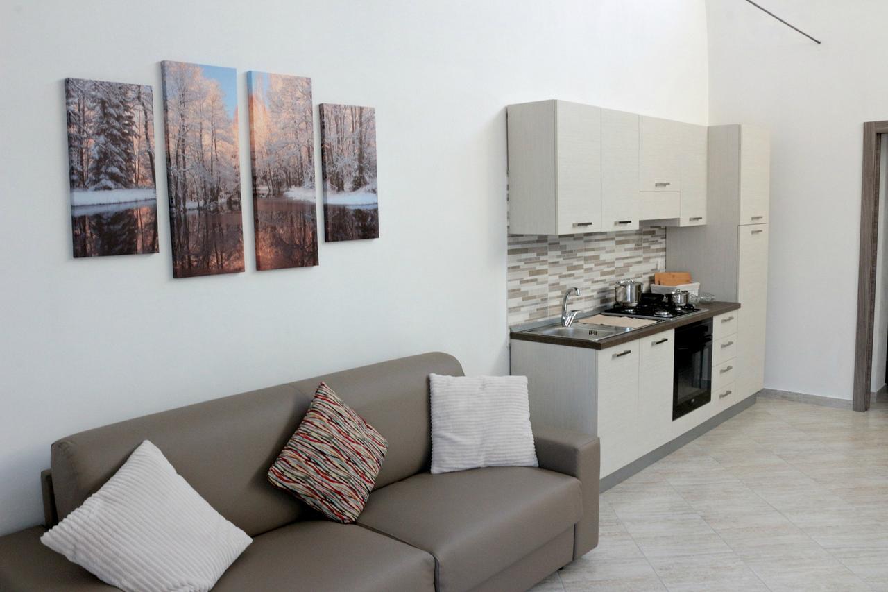 Paradeisos Residence Sas Somma Lombardo Exterior foto