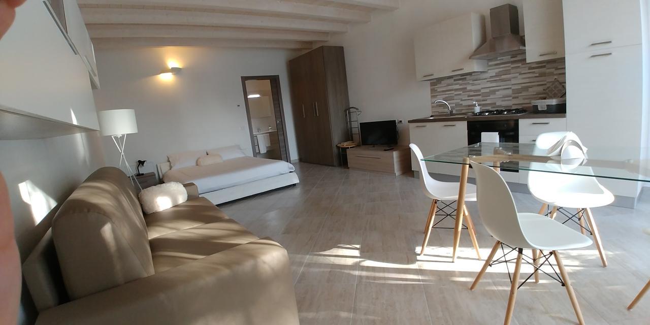 Paradeisos Residence Sas Somma Lombardo Exterior foto