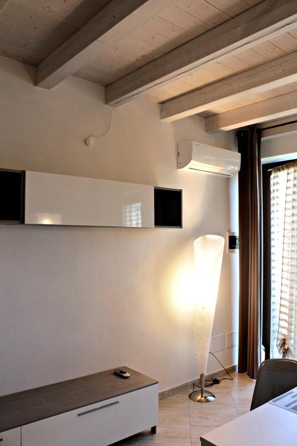 Paradeisos Residence Sas Somma Lombardo Exterior foto