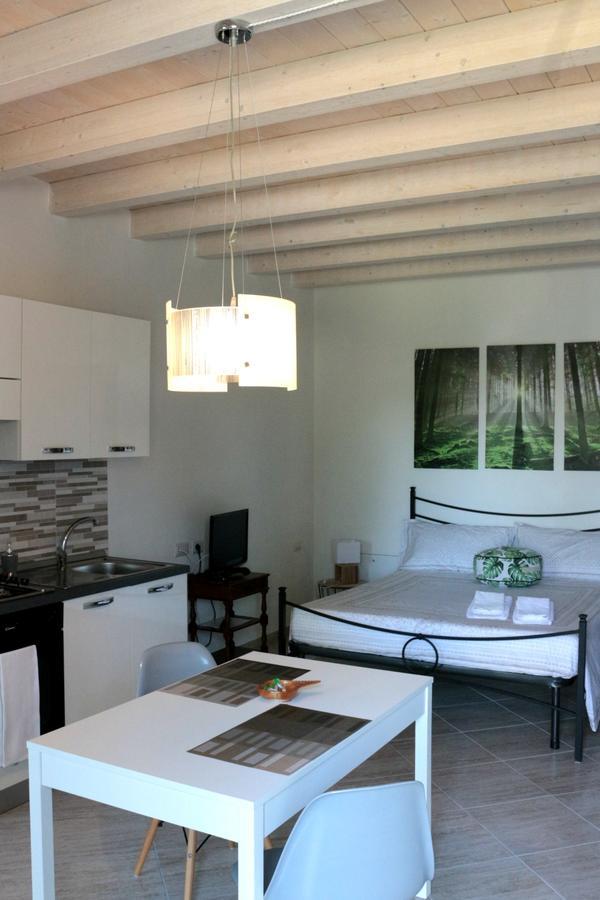 Paradeisos Residence Sas Somma Lombardo Exterior foto