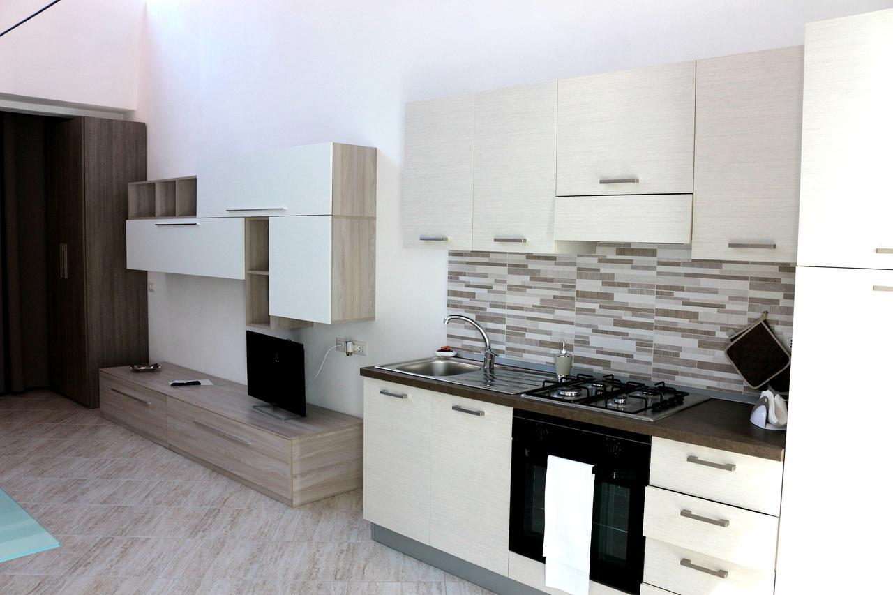 Paradeisos Residence Sas Somma Lombardo Exterior foto