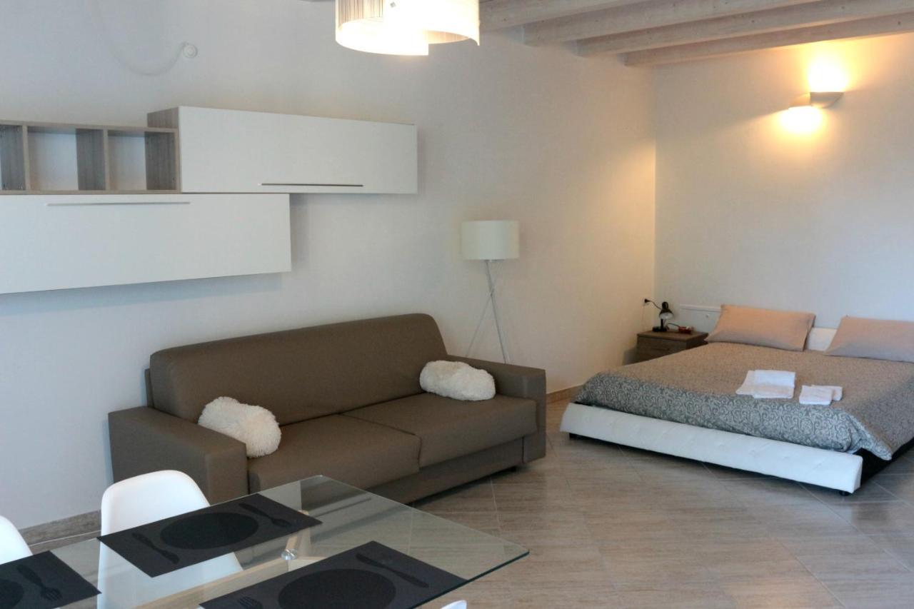 Paradeisos Residence Sas Somma Lombardo Exterior foto