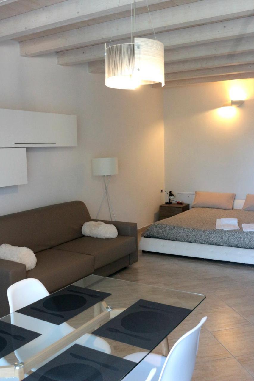 Paradeisos Residence Sas Somma Lombardo Exterior foto
